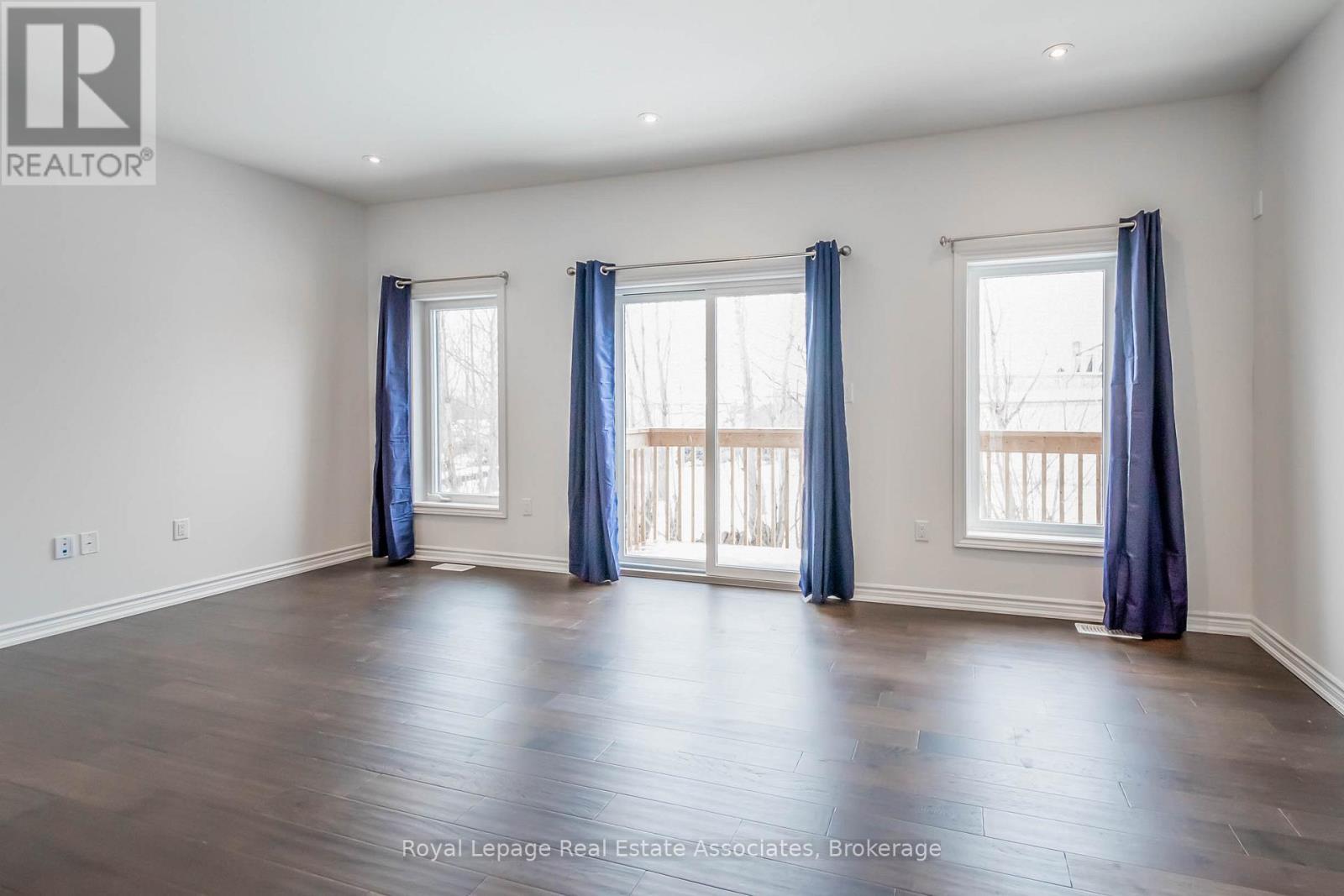 












3981 CROWN STREET

,
Lincoln,




Ontario
L0R1B4

