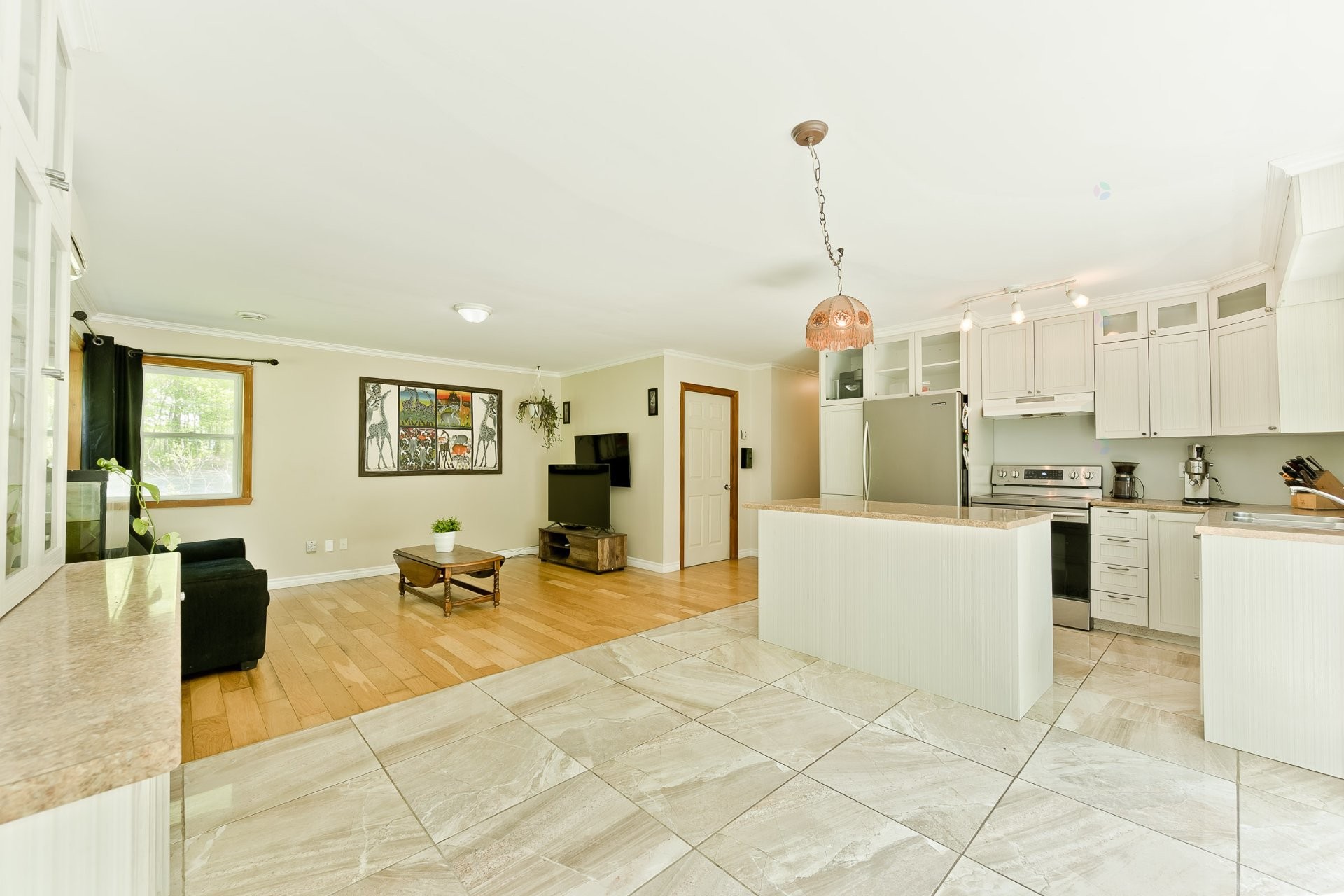 









355


Rue des Trembles

,
Saint-Georges-de-Windsor,




QC
J0A1J0


