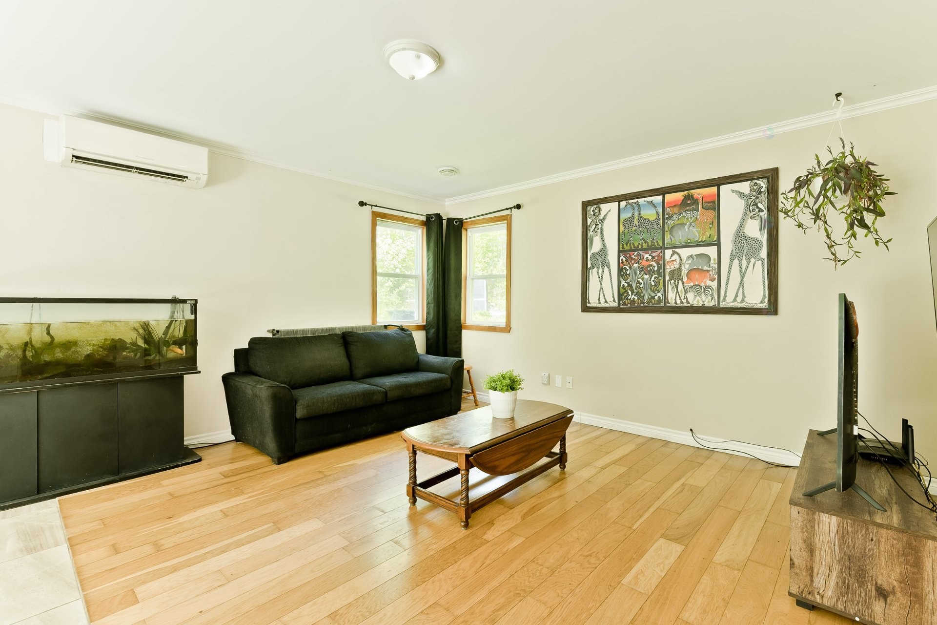









355


Rue des Trembles

,
Saint-Georges-de-Windsor,




QC
J0A1J0

