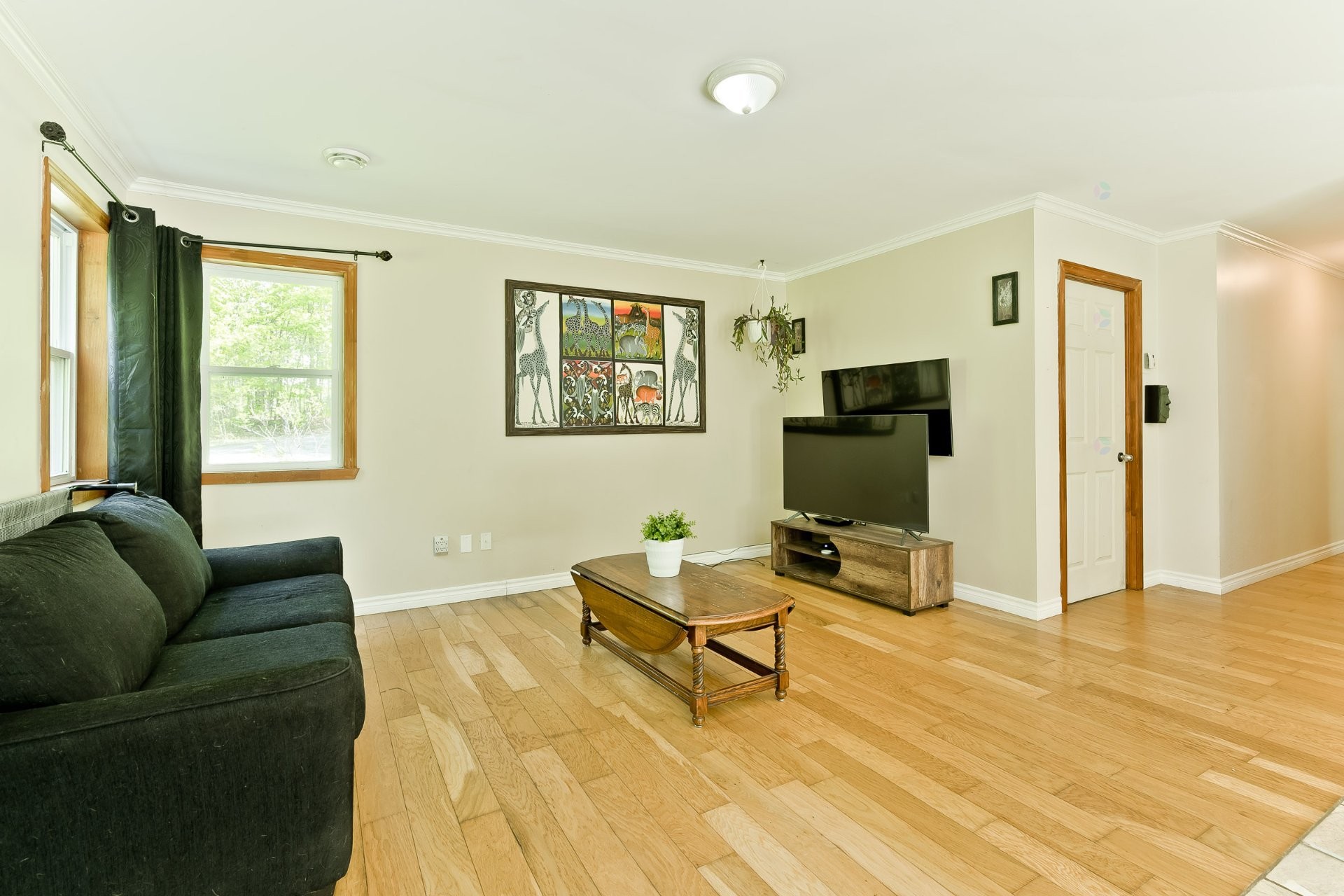 









355


Rue des Trembles

,
Saint-Georges-de-Windsor,




QC
J0A1J0

