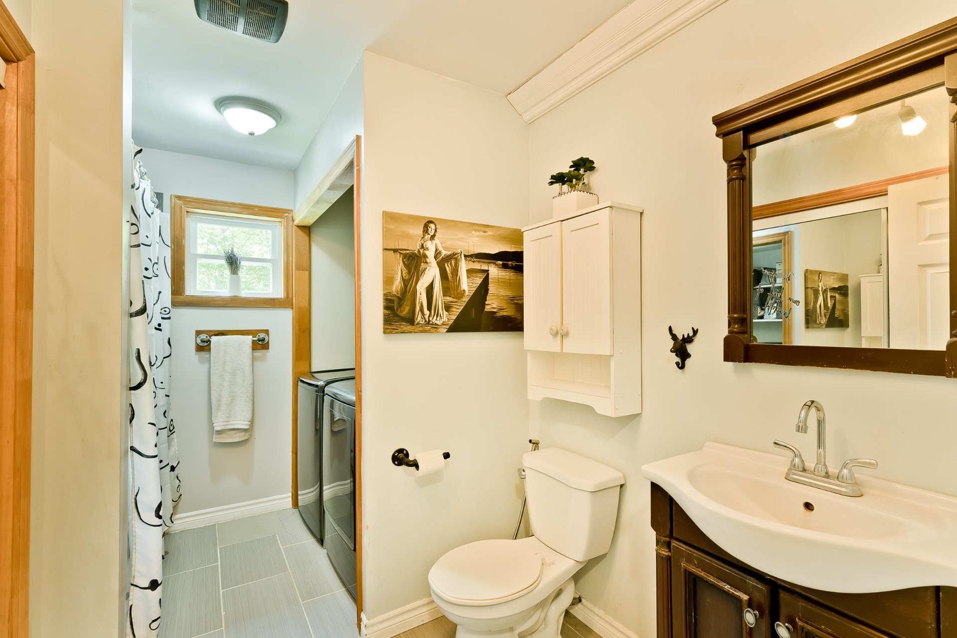 









355


Rue des Trembles

,
Saint-Georges-de-Windsor,




QC
J0A1J0

