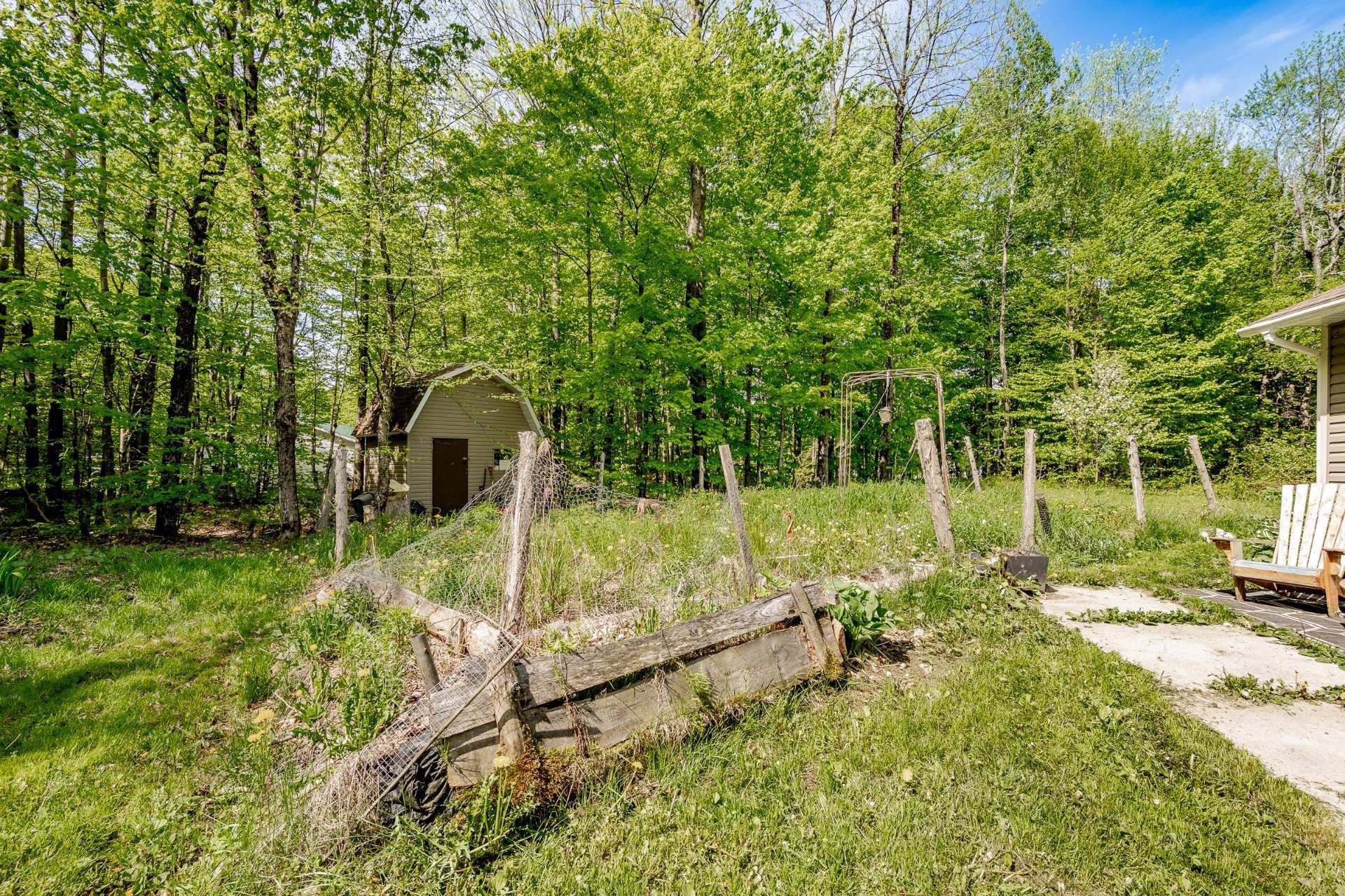 









355


Rue des Trembles

,
Saint-Georges-de-Windsor,




QC
J0A1J0


