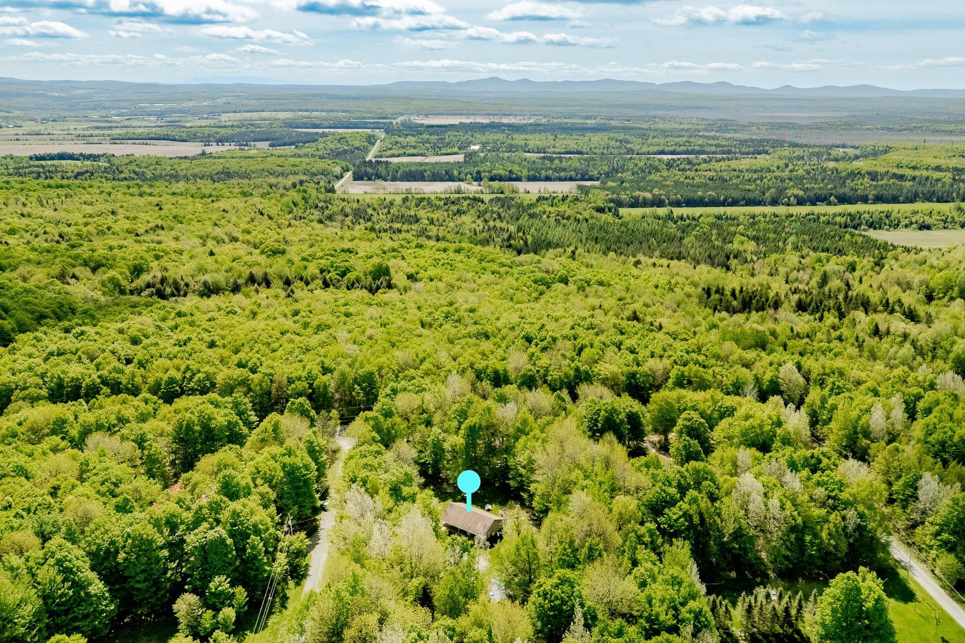









355


Rue des Trembles

,
Saint-Georges-de-Windsor,




QC
J0A1J0

