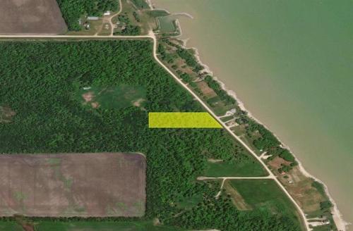 3.12 Acre lot - fully treed