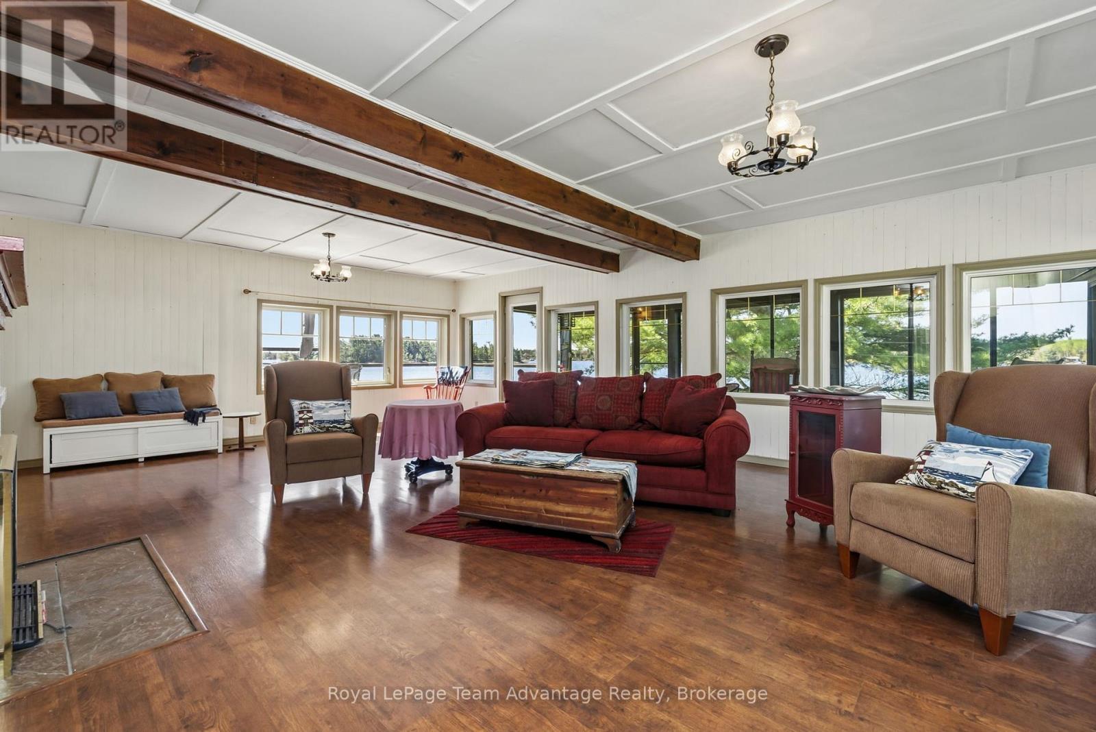 












121 RATTLEBEAR DRIVE

,
The Archipelago (Archipelago North),




Ontario
P0G1K0

