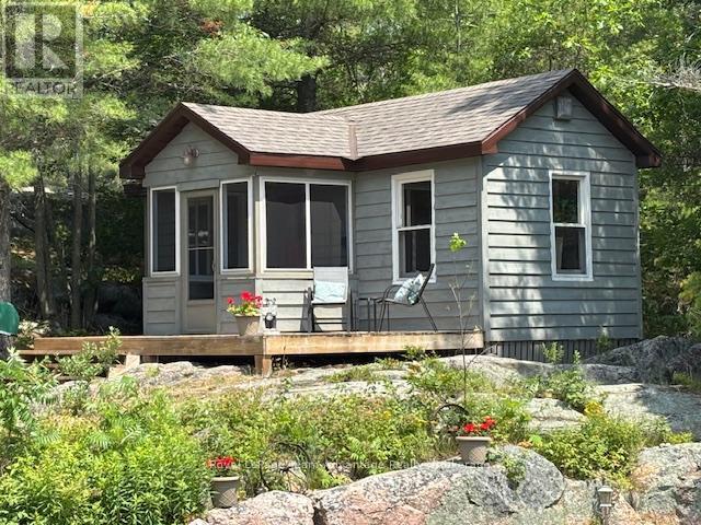 












121 RATTLEBEAR DRIVE

,
The Archipelago (Archipelago North),




Ontario
P0G1K0

