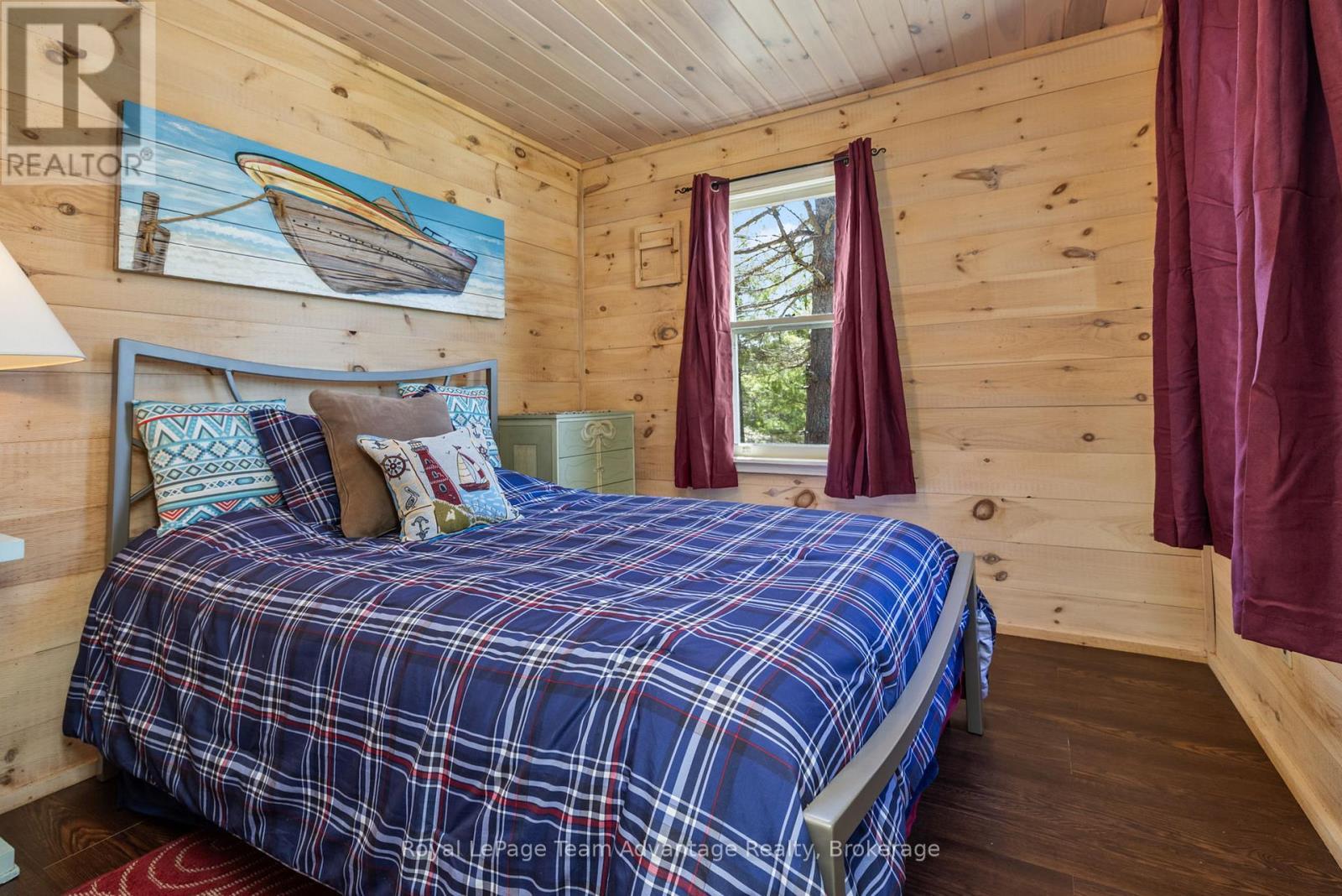 












121 RATTLEBEAR DRIVE

,
The Archipelago (Archipelago North),




Ontario
P0G1K0

