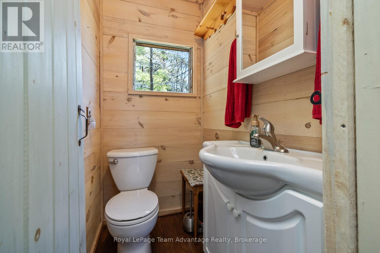 












121 RATTLEBEAR DRIVE

,
The Archipelago (Archipelago North),




Ontario
P0G1K0

