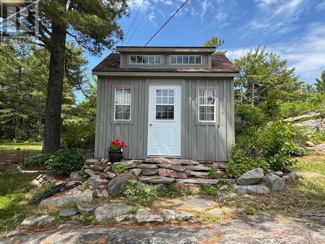 












121 RATTLEBEAR DRIVE

,
The Archipelago (Archipelago North),




Ontario
P0G1K0

