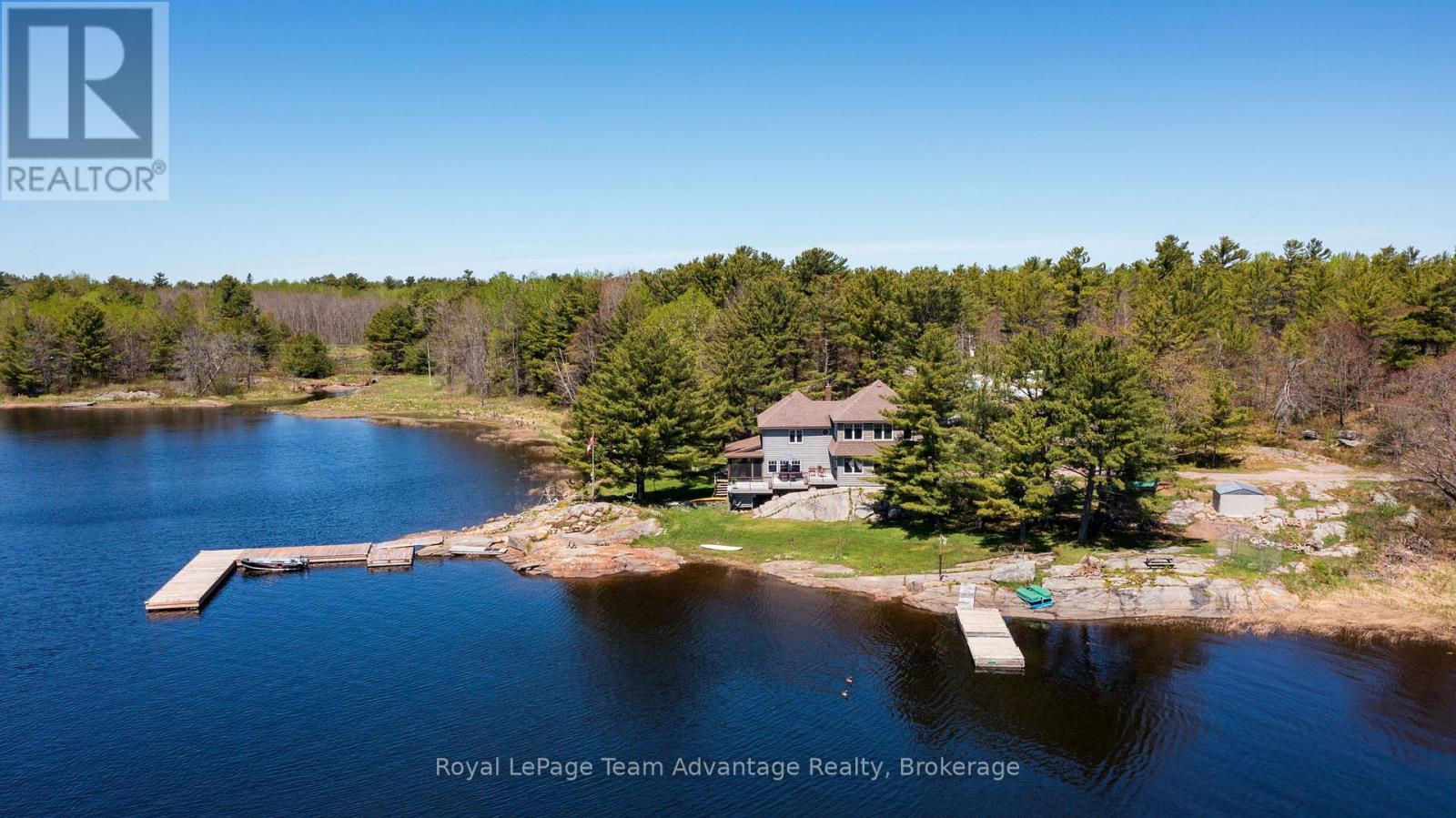 












121 RATTLEBEAR DRIVE

,
The Archipelago (Archipelago North),




Ontario
P0G1K0

