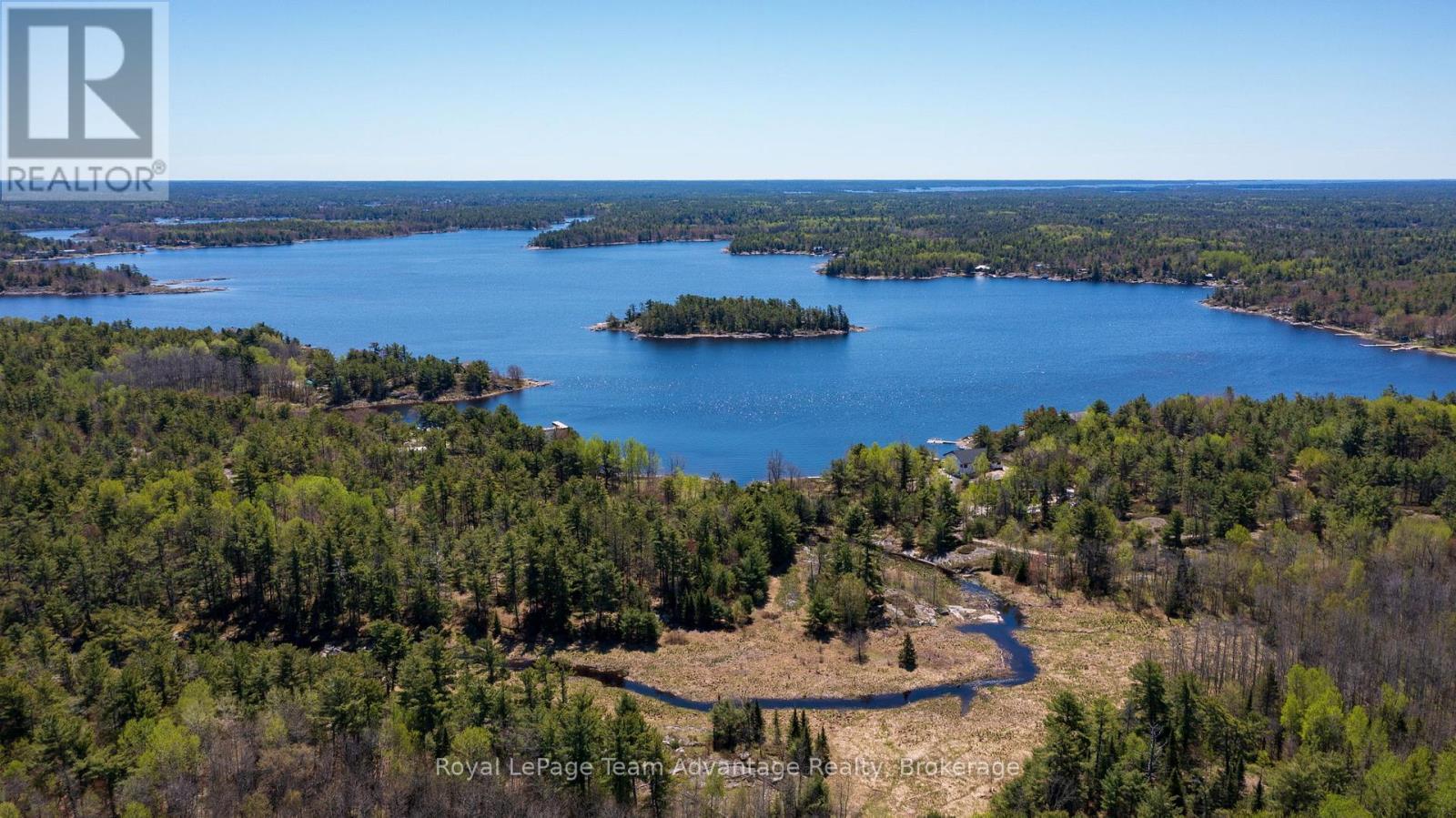 












121 RATTLEBEAR DRIVE

,
The Archipelago (Archipelago North),




Ontario
P0G1K0

