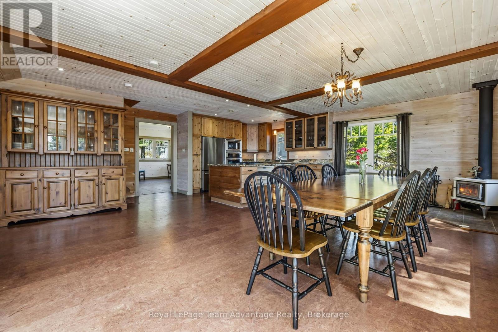 












121 RATTLEBEAR DRIVE

,
The Archipelago (Archipelago North),




Ontario
P0G1K0

