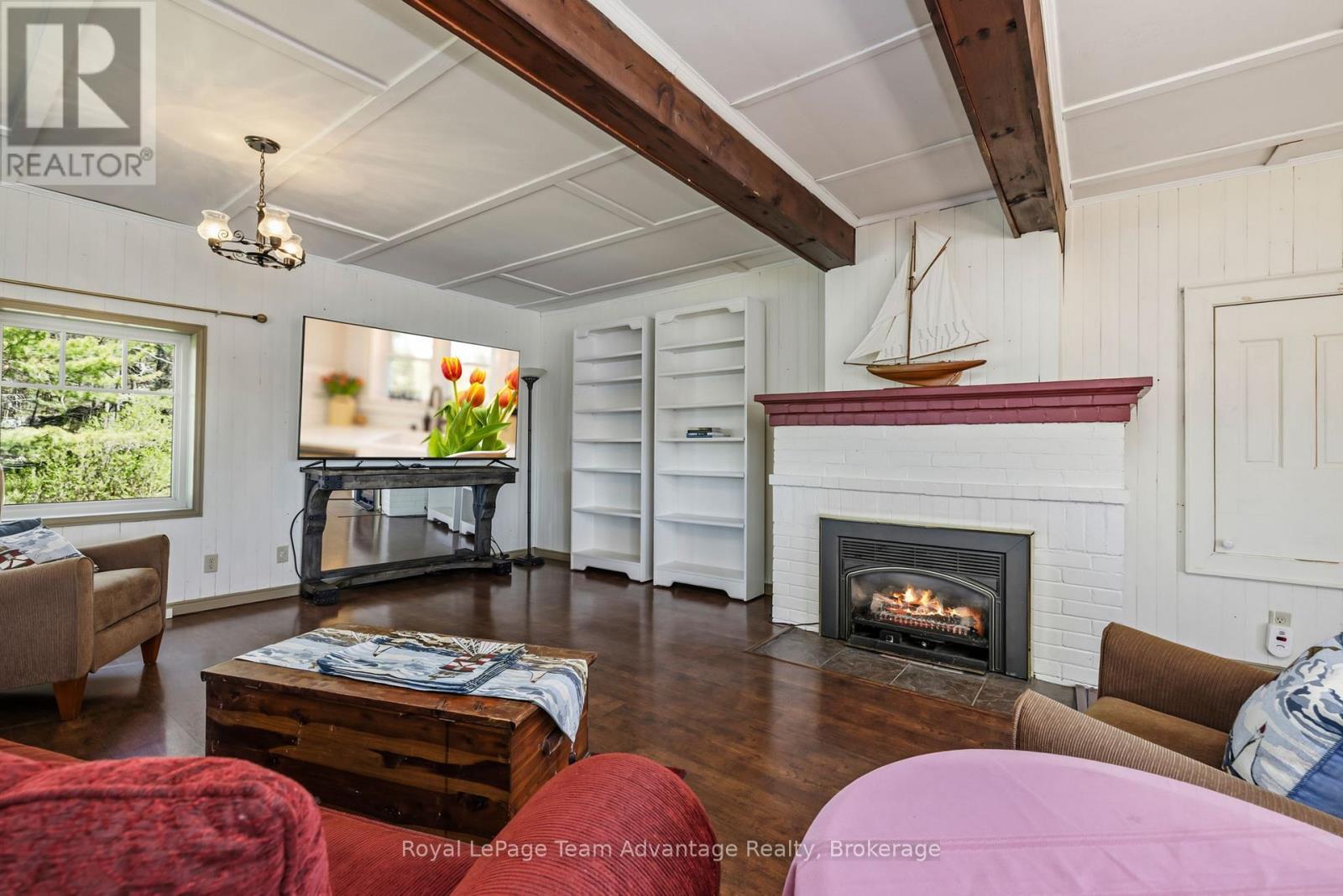 












121 RATTLEBEAR DRIVE

,
The Archipelago (Archipelago North),




Ontario
P0G1K0

