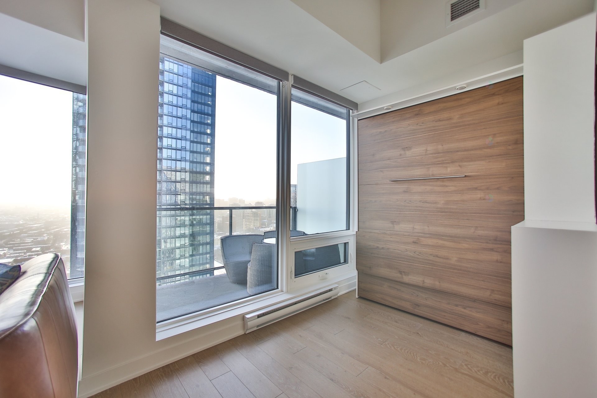









1188


Rue St-Antoine O.

, 3805,
Montréal (Ville-Marie),




QC
H3C1B4

