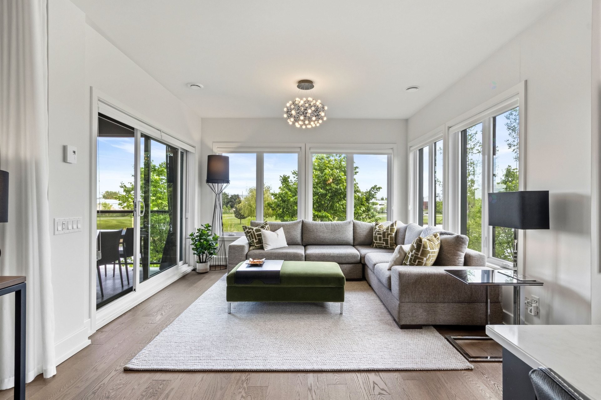 









3440


Rue Edmond-Hardy

, 202,
Longueuil (Le Vieux-Longueuil),




QC
J4N0K1


