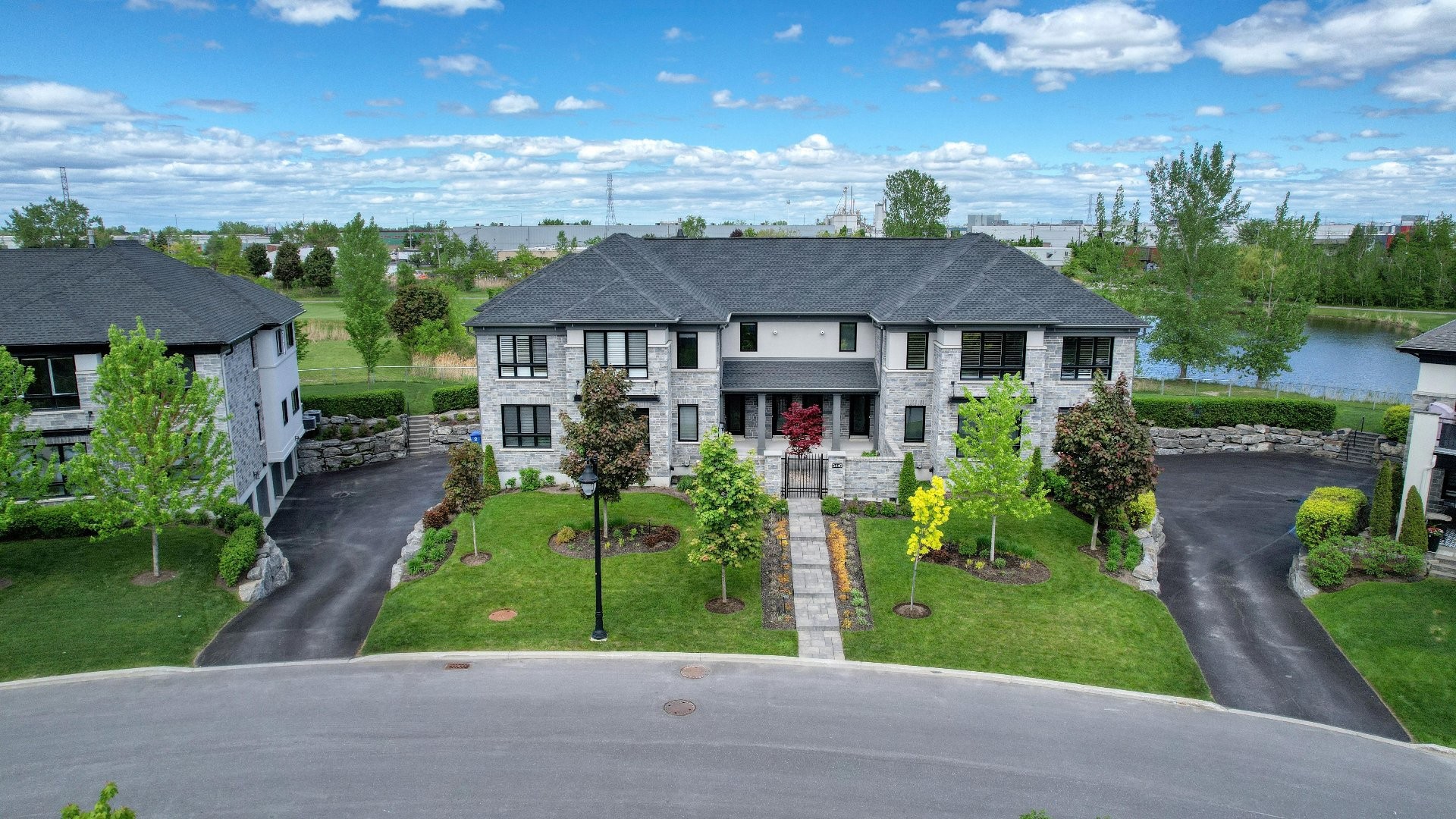 









3440


Rue Edmond-Hardy

, 202,
Longueuil (Le Vieux-Longueuil),




QC
J4N0K1

