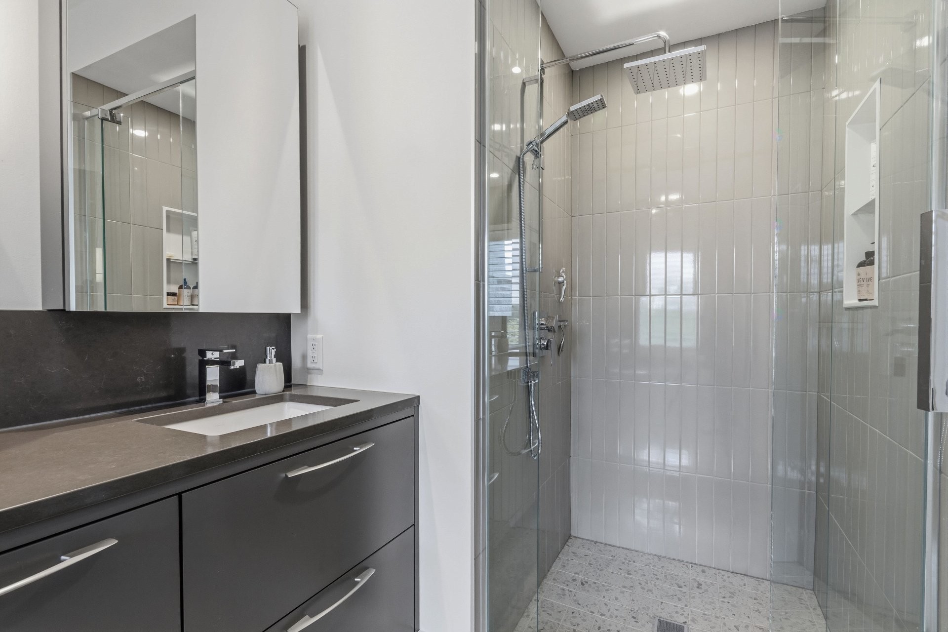 









3440


Rue Edmond-Hardy

, 202,
Longueuil (Le Vieux-Longueuil),




QC
J4N0K1

