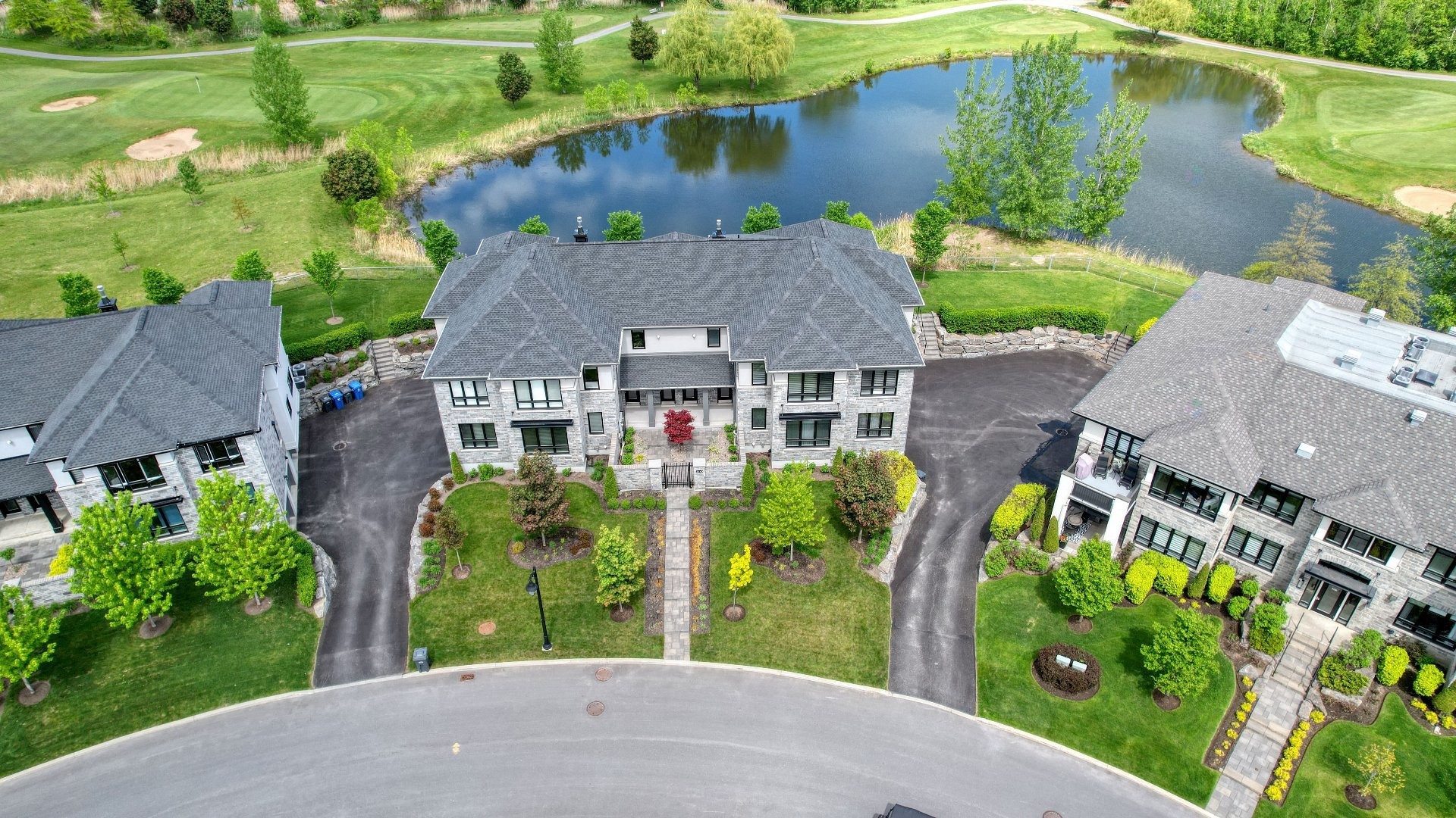 









3440


Rue Edmond-Hardy

, 202,
Longueuil (Le Vieux-Longueuil),




QC
J4N0K1

