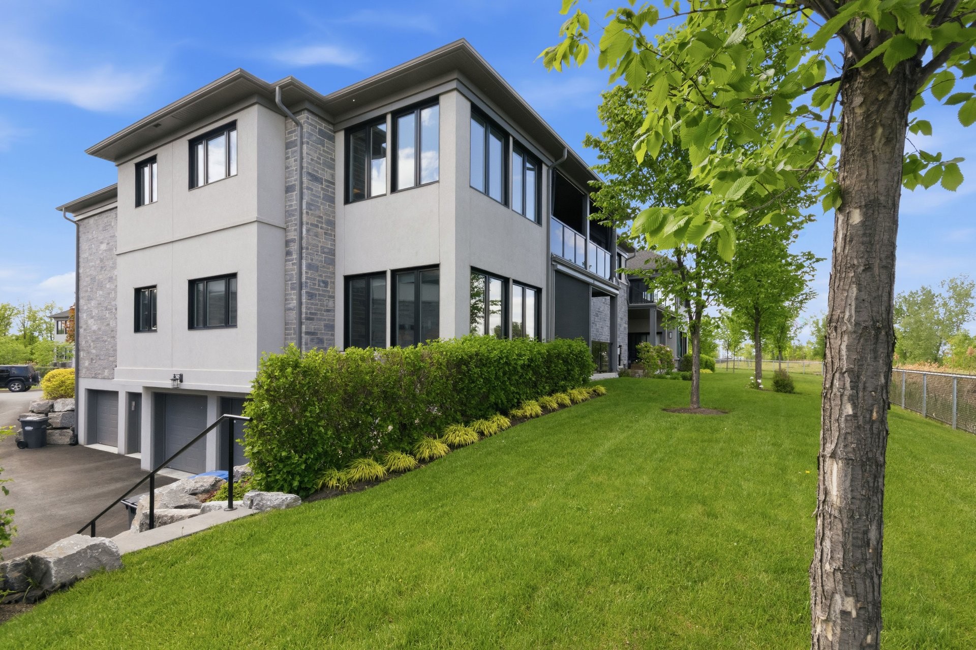 









3440


Rue Edmond-Hardy

, 202,
Longueuil (Le Vieux-Longueuil),




QC
J4N0K1

