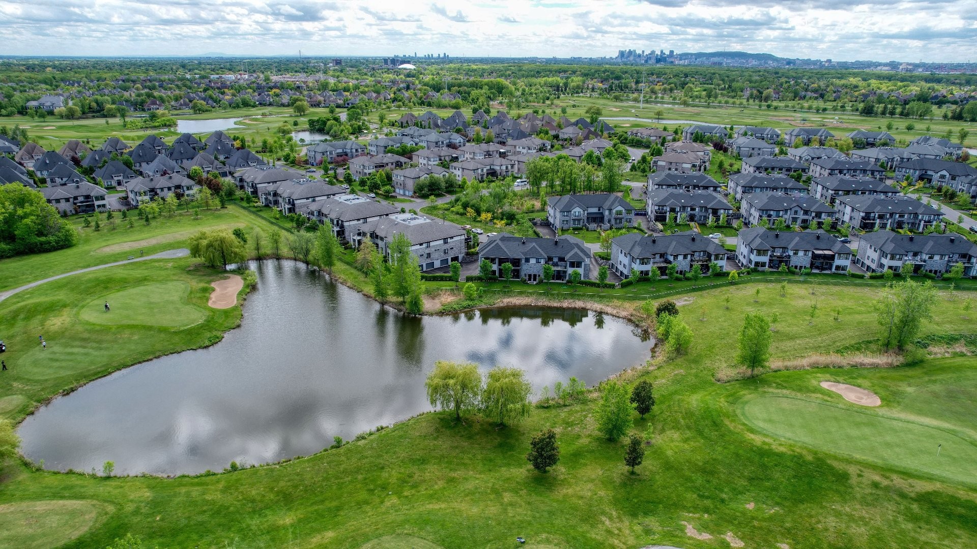 









3440


Rue Edmond-Hardy

, 202,
Longueuil (Le Vieux-Longueuil),




QC
J4N0K1

