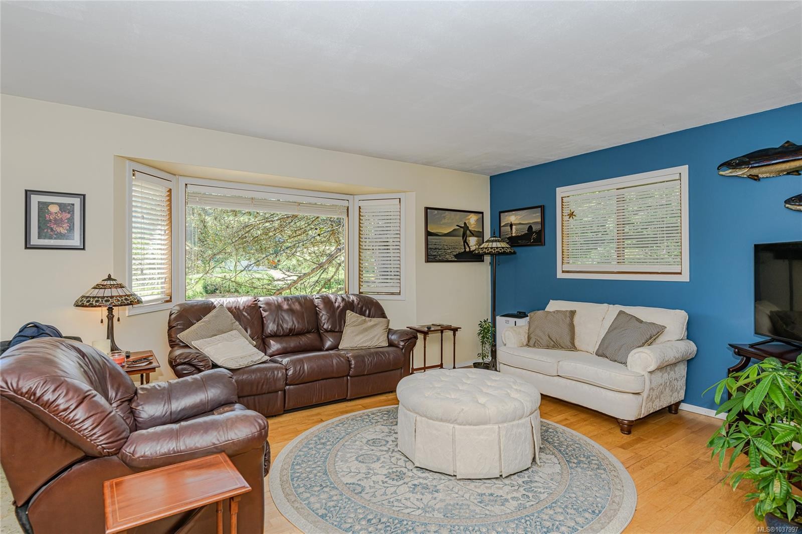 









105


Byron

Rd,
Salt Spring,




BC
V8K 1C8

