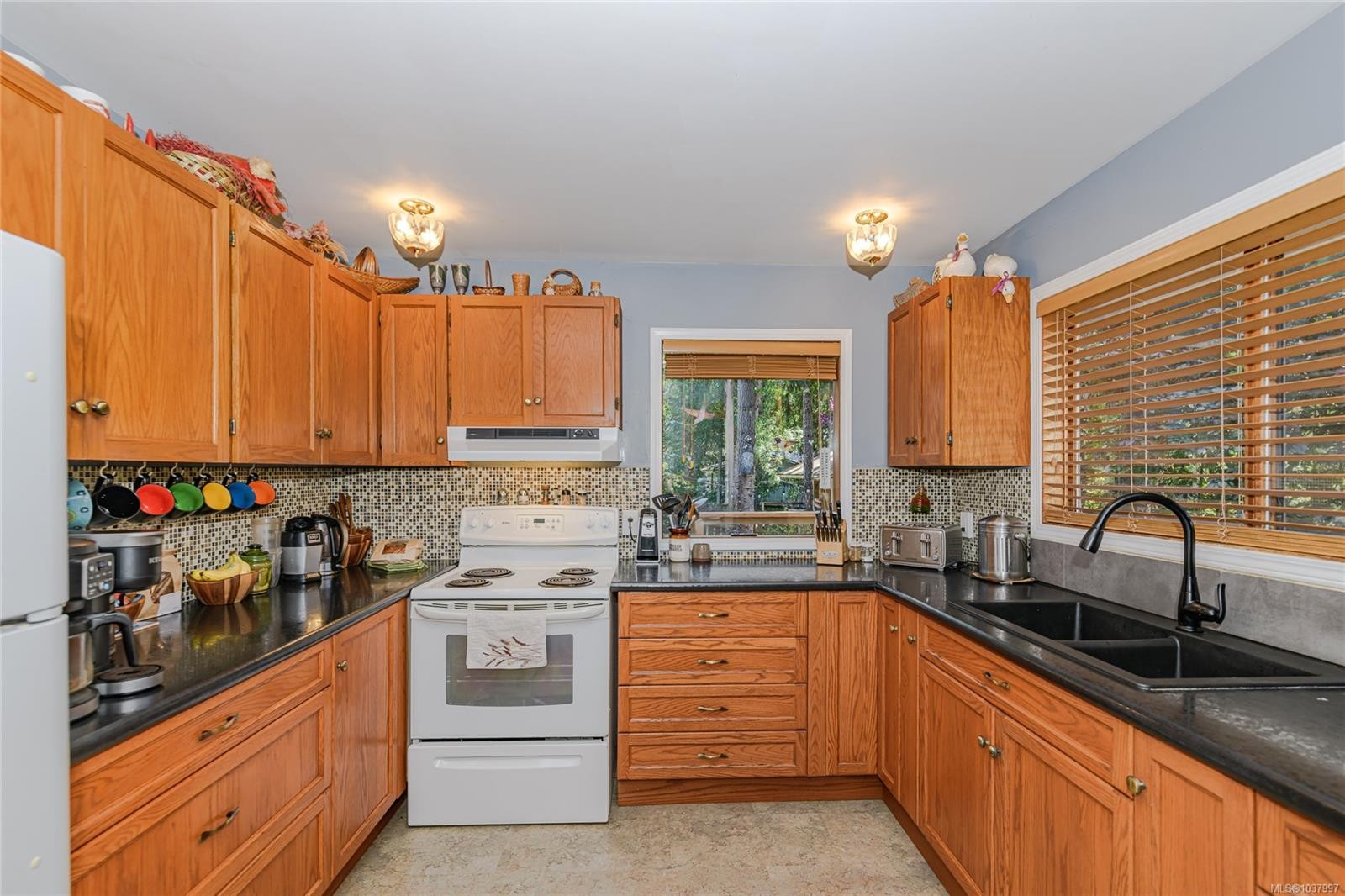 









105


Byron

Rd,
Salt Spring,




BC
V8K 1C8

