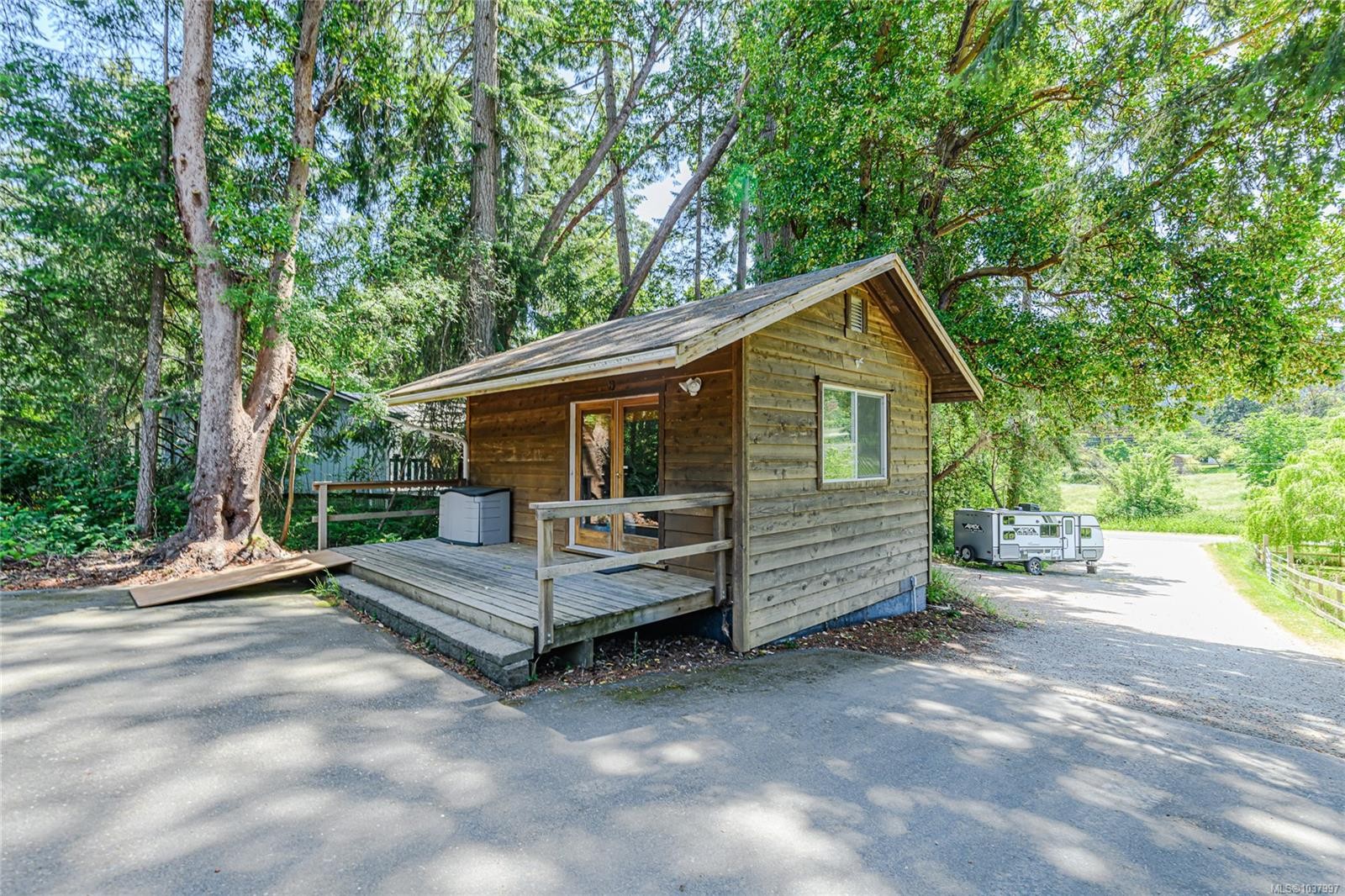 









105


Byron

Rd,
Salt Spring,




BC
V8K 1C8

