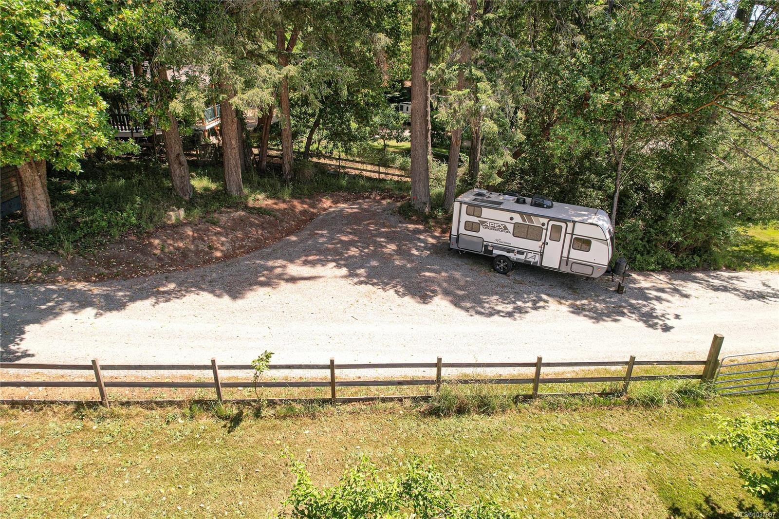 









105


Byron

Rd,
Salt Spring,




BC
V8K 1C8

