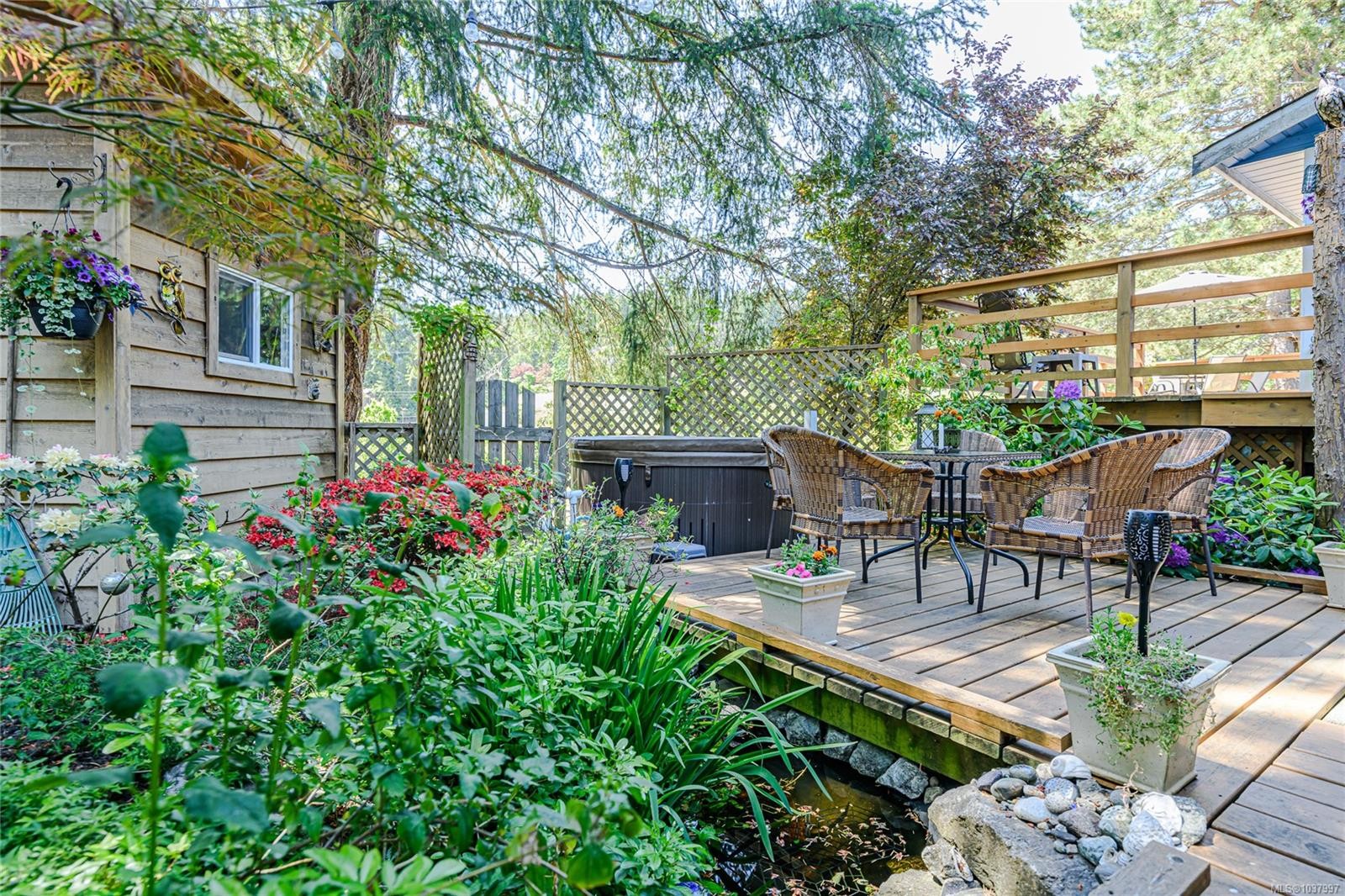 









105


Byron

Rd,
Salt Spring,




BC
V8K 1C8

