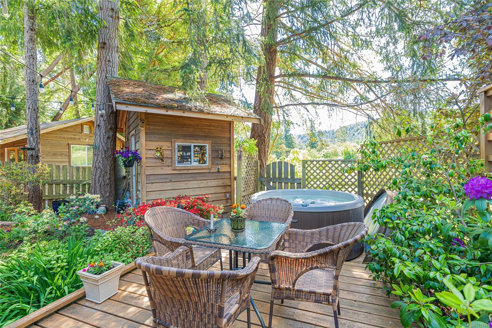 









105


Byron

Rd,
Salt Spring,




BC
V8K 1C8

