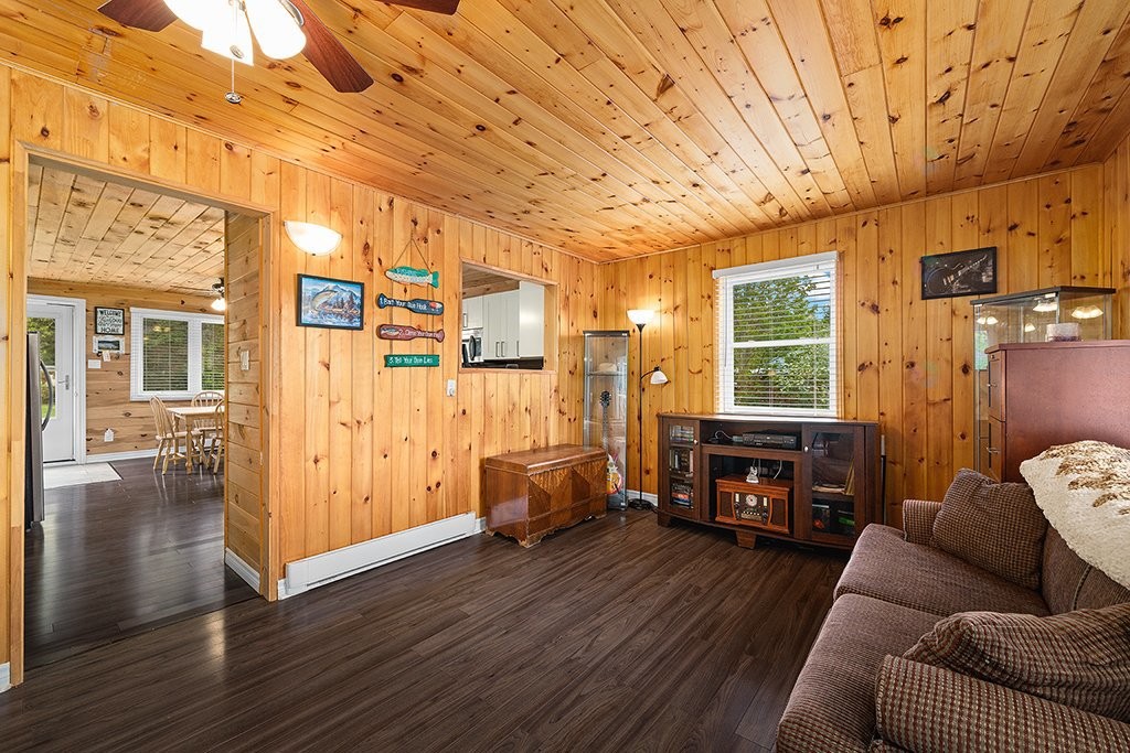 









384


Ch. du Lac-de-la-Truite

,
Mansfield-et-Pontefract,




QC
J0X1R0

