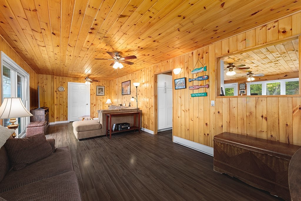 









384


Ch. du Lac-de-la-Truite

,
Mansfield-et-Pontefract,




QC
J0X1R0

