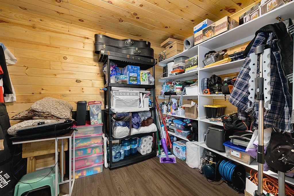 









384


Ch. du Lac-de-la-Truite

,
Mansfield-et-Pontefract,




QC
J0X1R0

