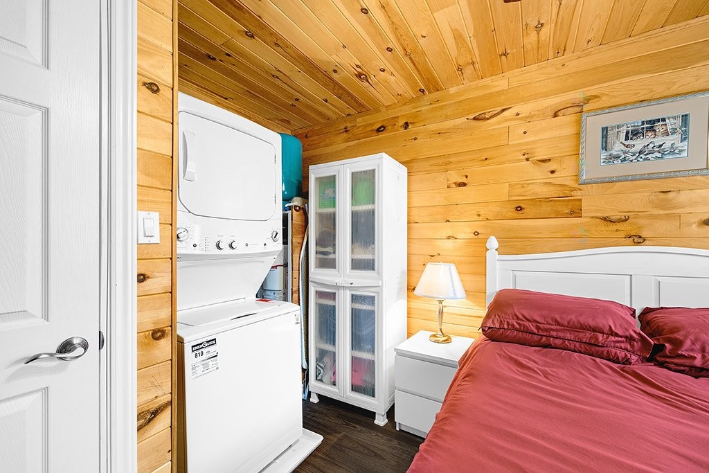 









384


Ch. du Lac-de-la-Truite

,
Mansfield-et-Pontefract,




QC
J0X1R0

