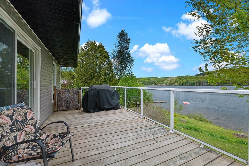 









384


Ch. du Lac-de-la-Truite

,
Mansfield-et-Pontefract,




QC
J0X1R0

