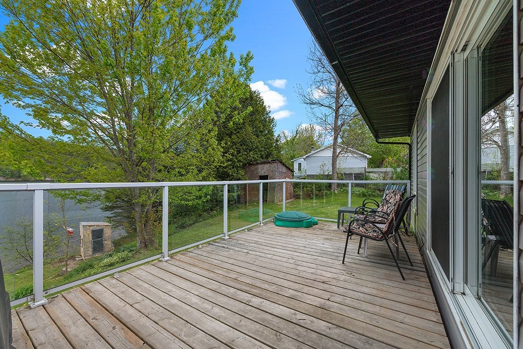









384


Ch. du Lac-de-la-Truite

,
Mansfield-et-Pontefract,




QC
J0X1R0


