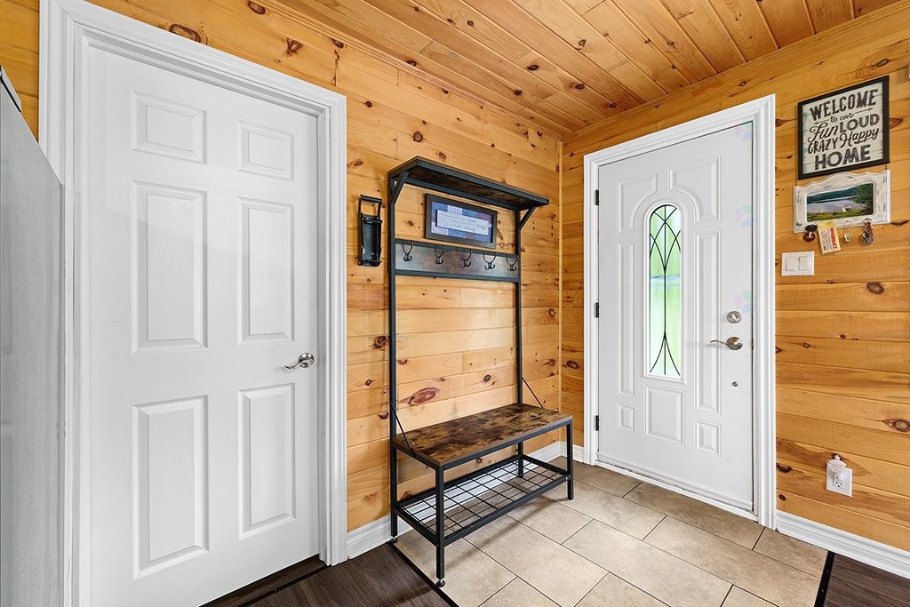 









384


Ch. du Lac-de-la-Truite

,
Mansfield-et-Pontefract,




QC
J0X1R0

