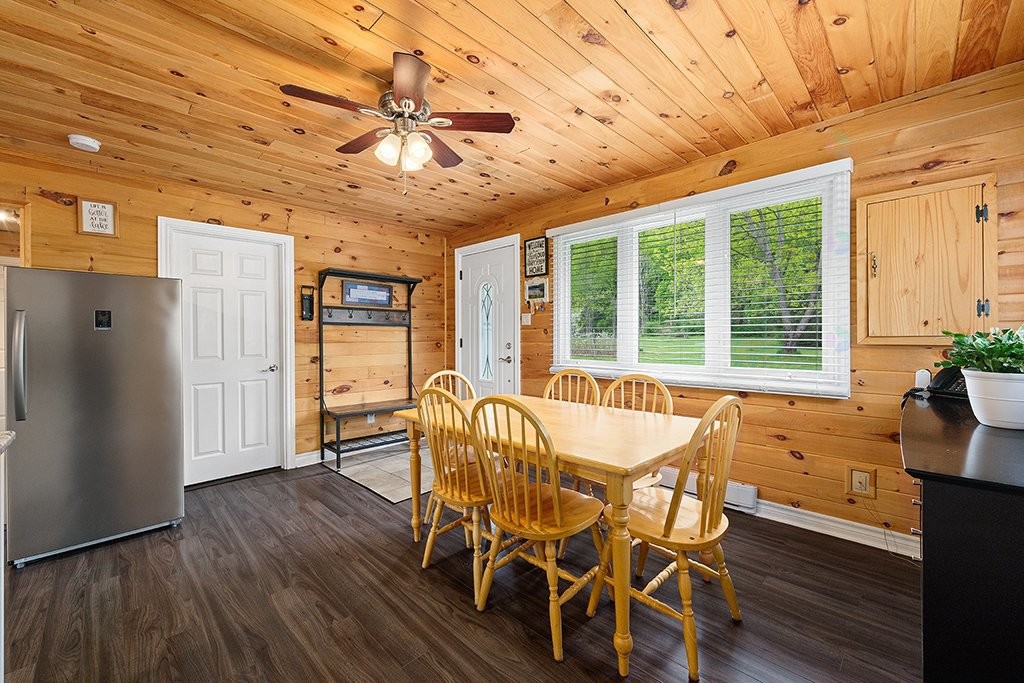 









384


Ch. du Lac-de-la-Truite

,
Mansfield-et-Pontefract,




QC
J0X1R0

