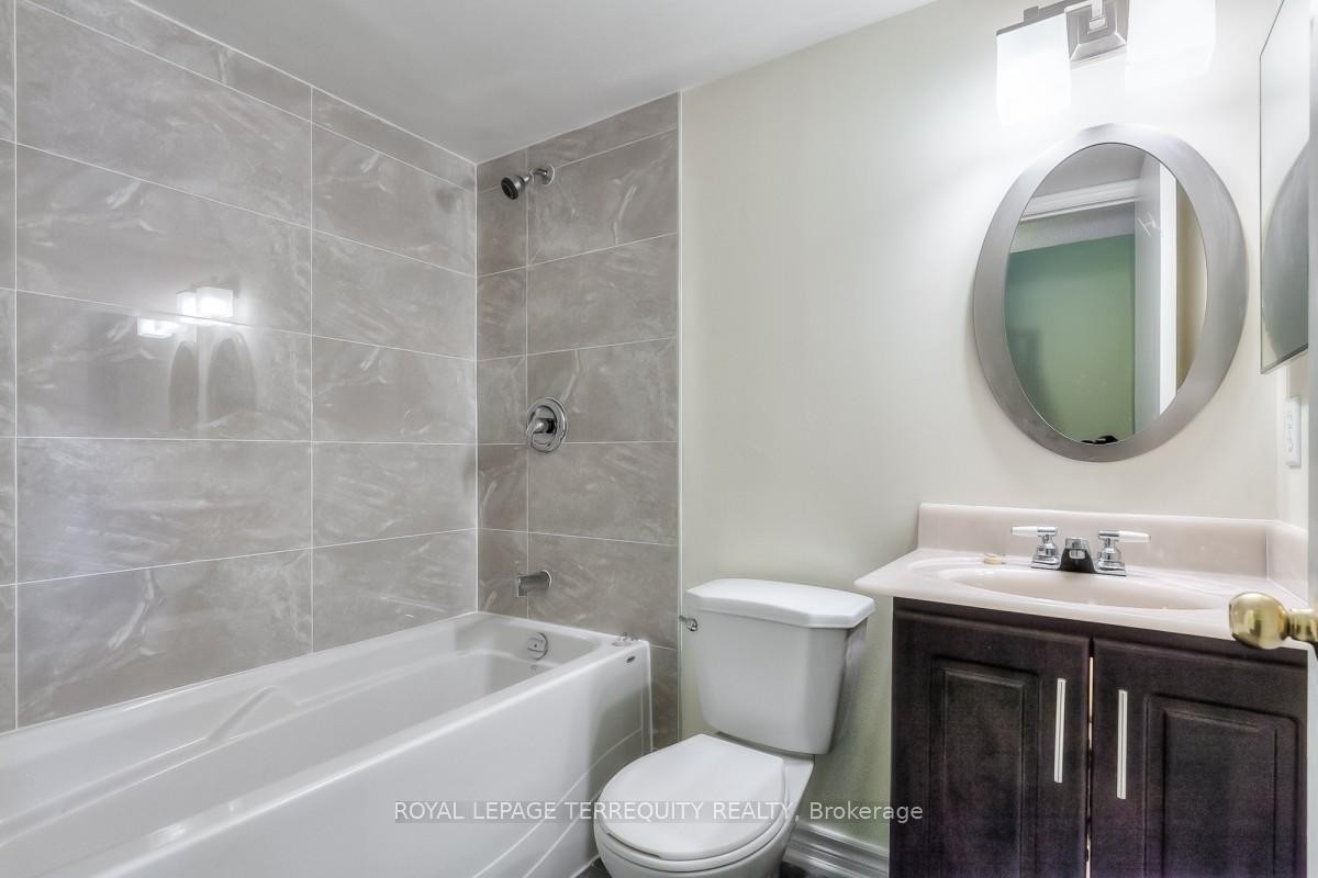









100


Redpath

Avenue, 16,
Toronto,




ON
M4S 2J7

