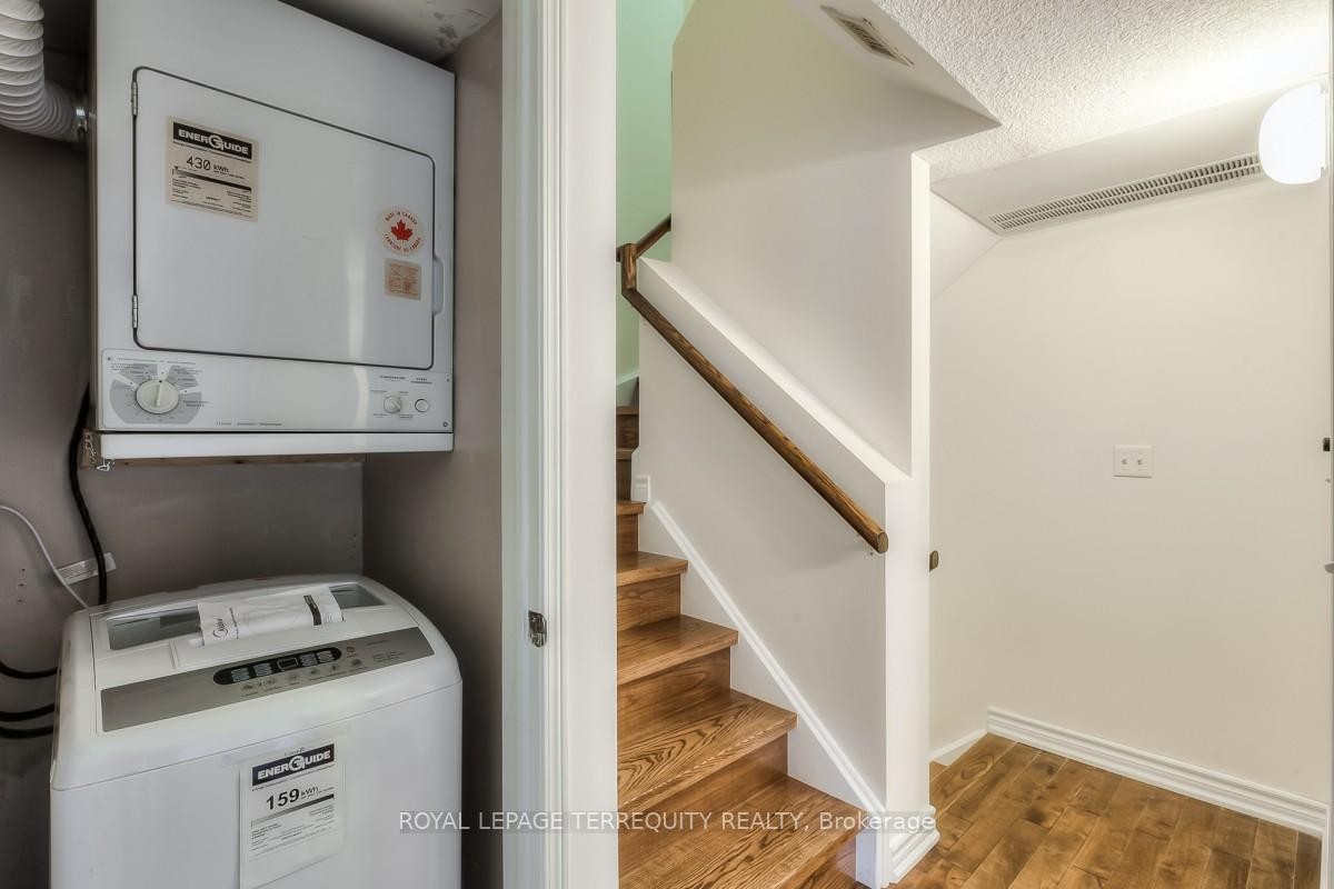









100


Redpath

Avenue, 16,
Toronto,




ON
M4S 2J7

