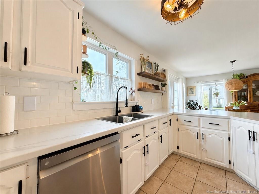 









1160


Riverside

,
Bathurst,




NB
E2A 4X2

