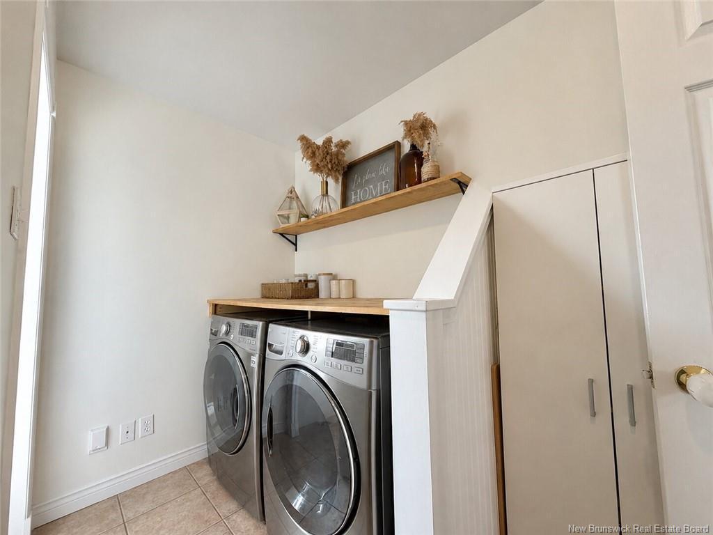 









1160


Riverside

,
Bathurst,




NB
E2A 4X2

