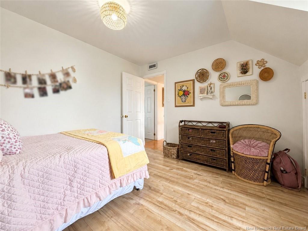 









1160


Riverside

,
Bathurst,




NB
E2A 4X2


