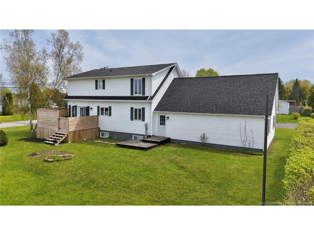 









1160


Riverside

,
Bathurst,




NB
E2A 4X2

