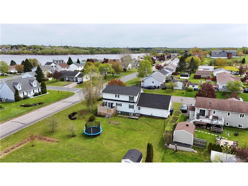 









1160


Riverside

,
Bathurst,




NB
E2A 4X2

