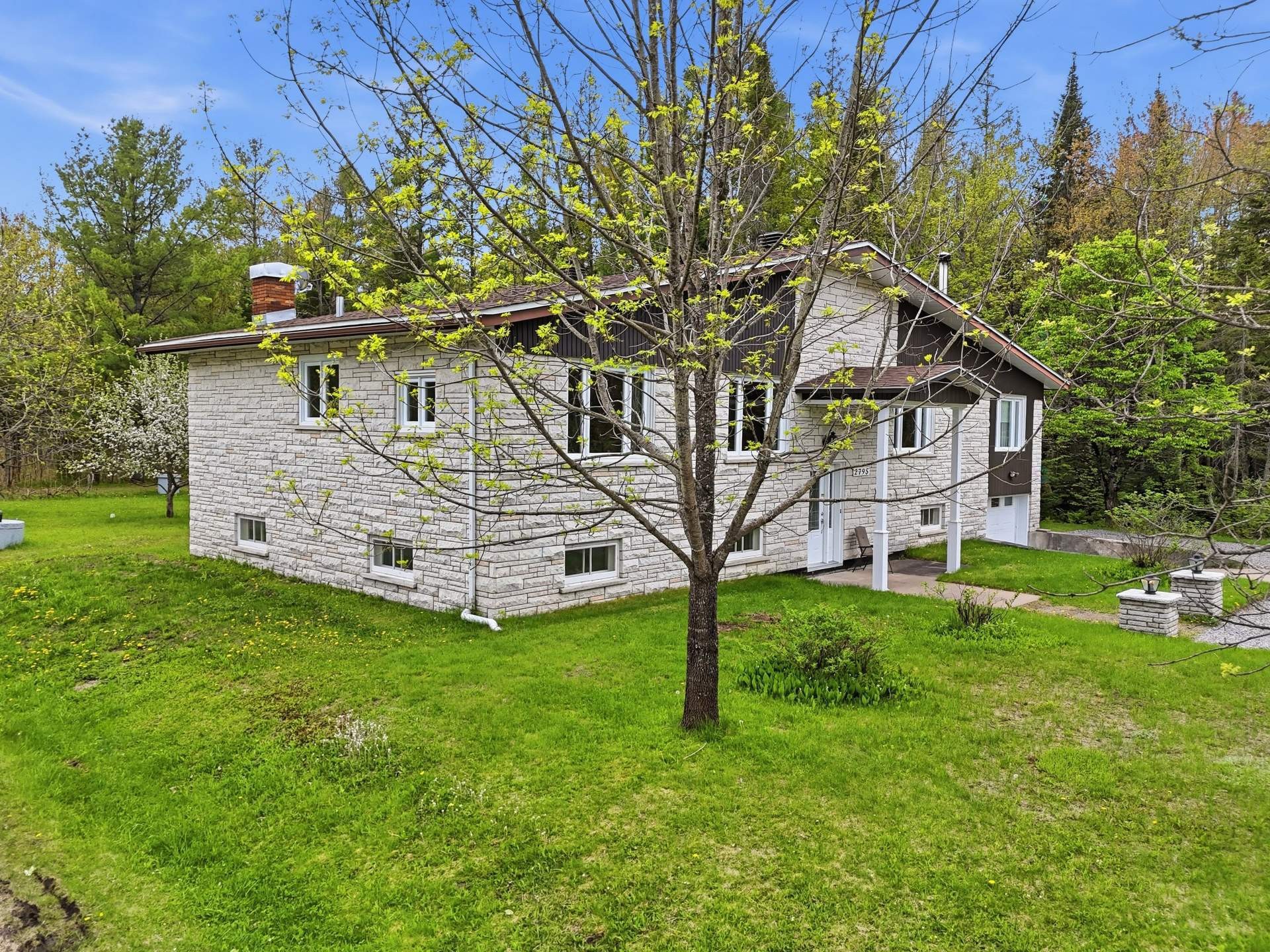 









2795


Route 348

,
Rawdon,




QC
J0K1S0

