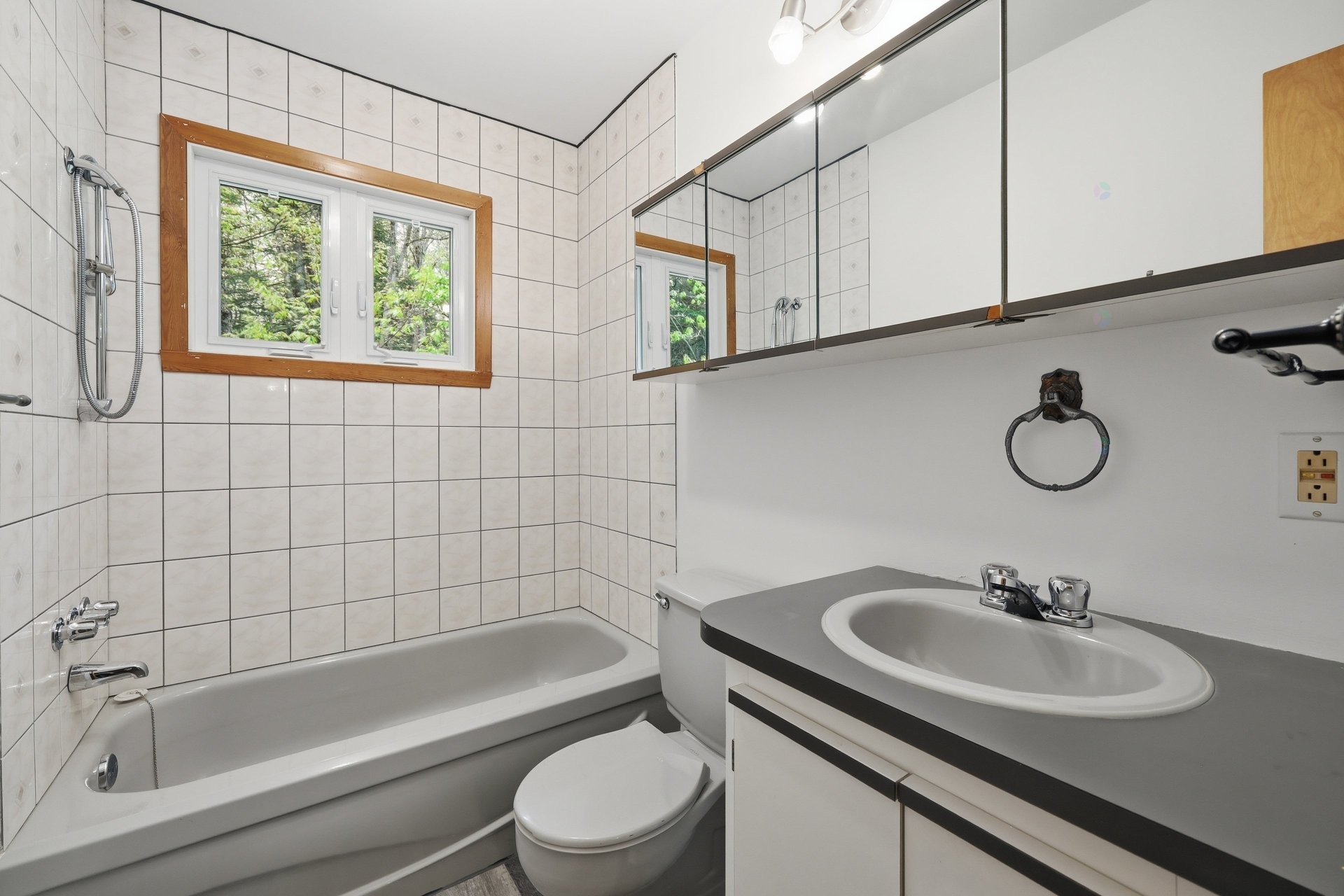 









2795


Route 348

,
Rawdon,




QC
J0K1S0


