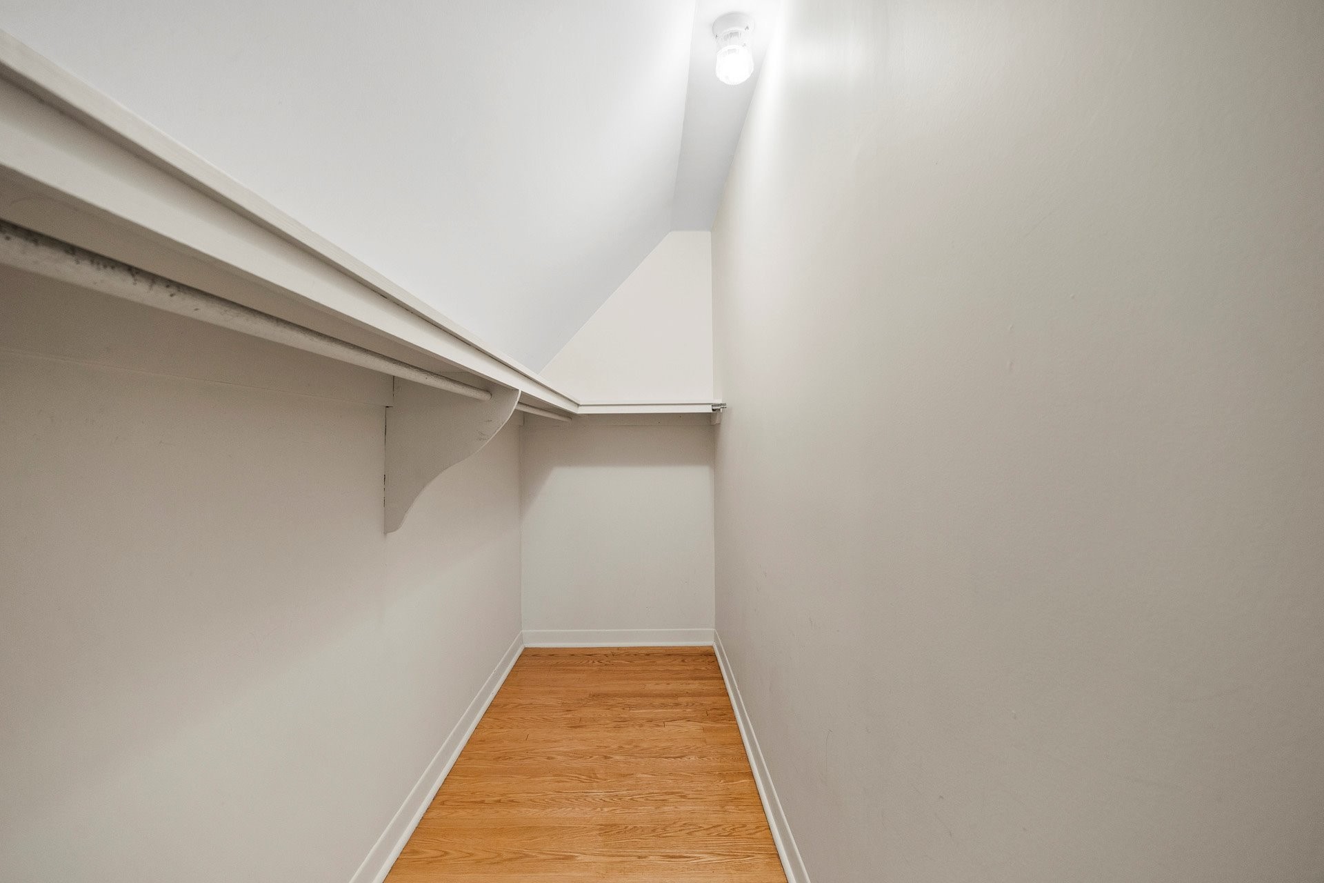 









467


Rue Wellesley

,
Hudson,




QC
J0P1H0

