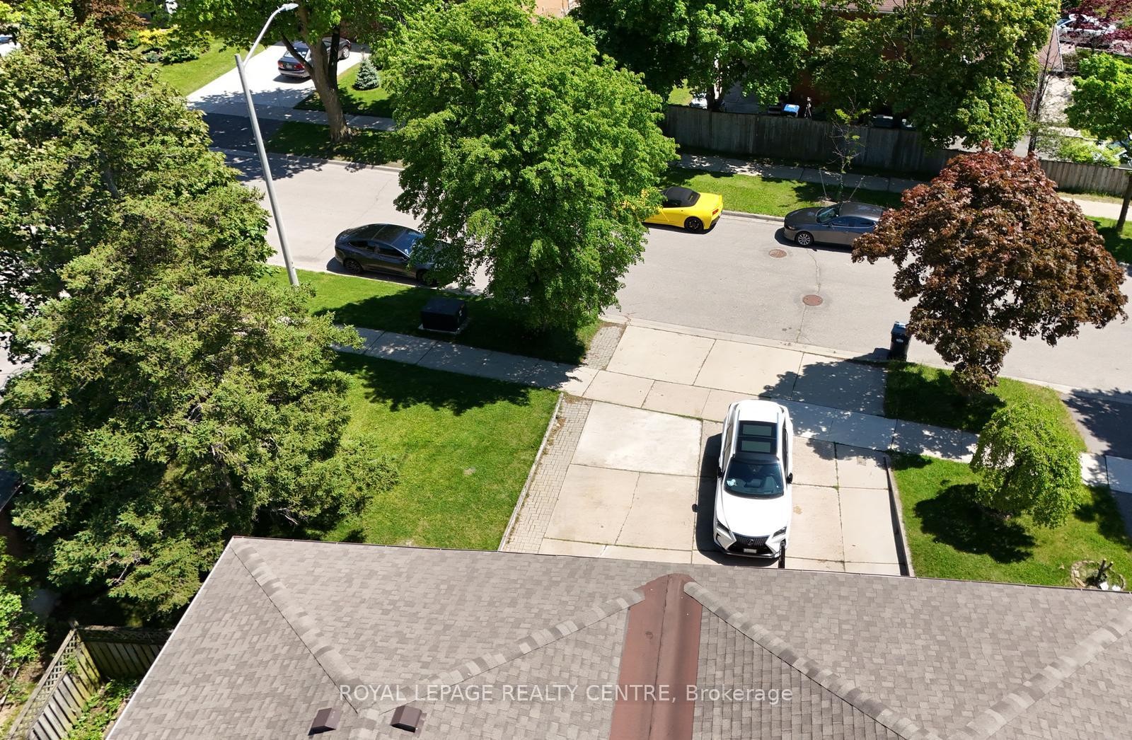 









1278


Shamir

Crescent,
Mississauga,




ON
L5C 1L1

