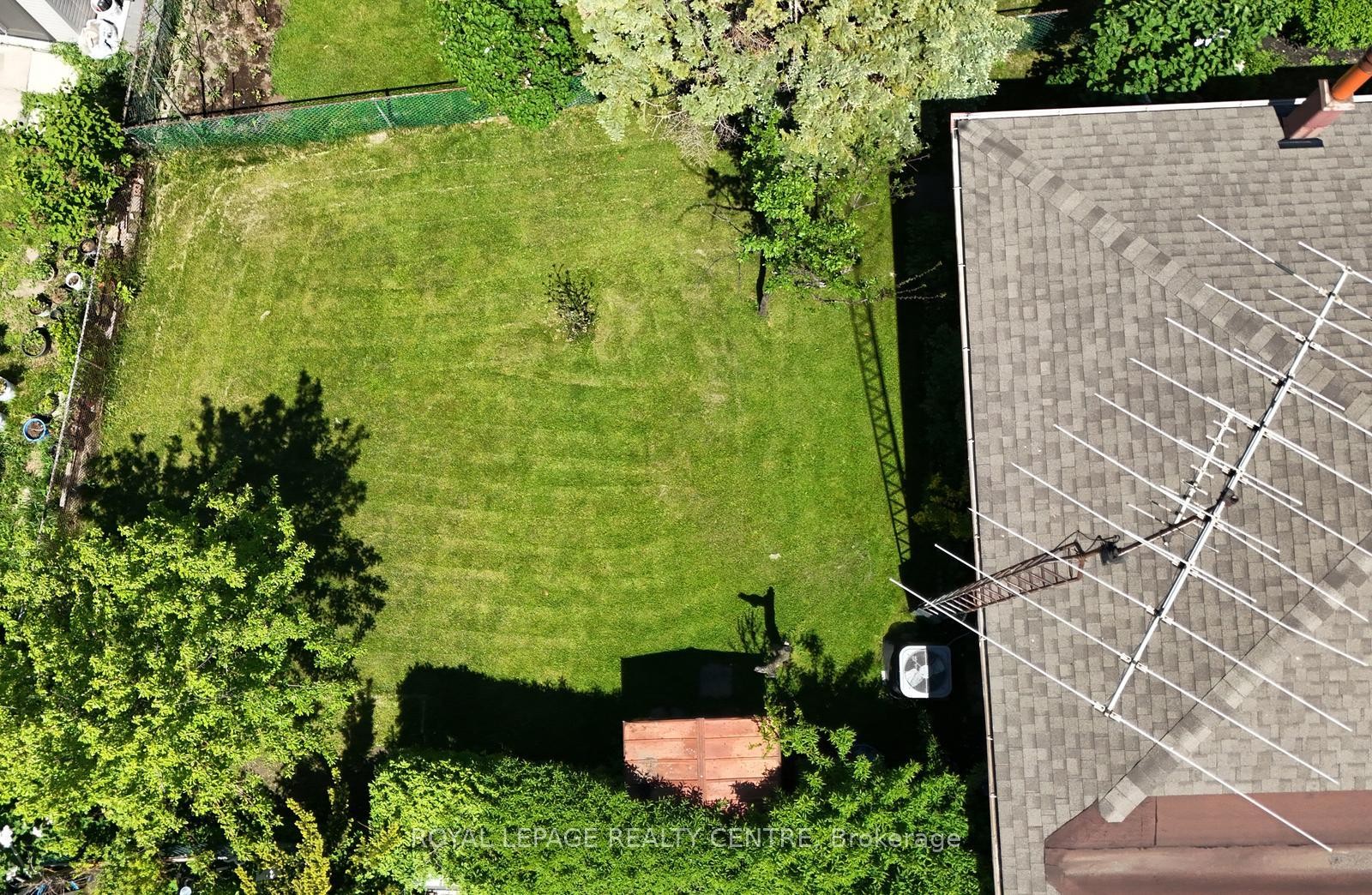 









1278


Shamir

Crescent,
Mississauga,




ON
L5C 1L1

